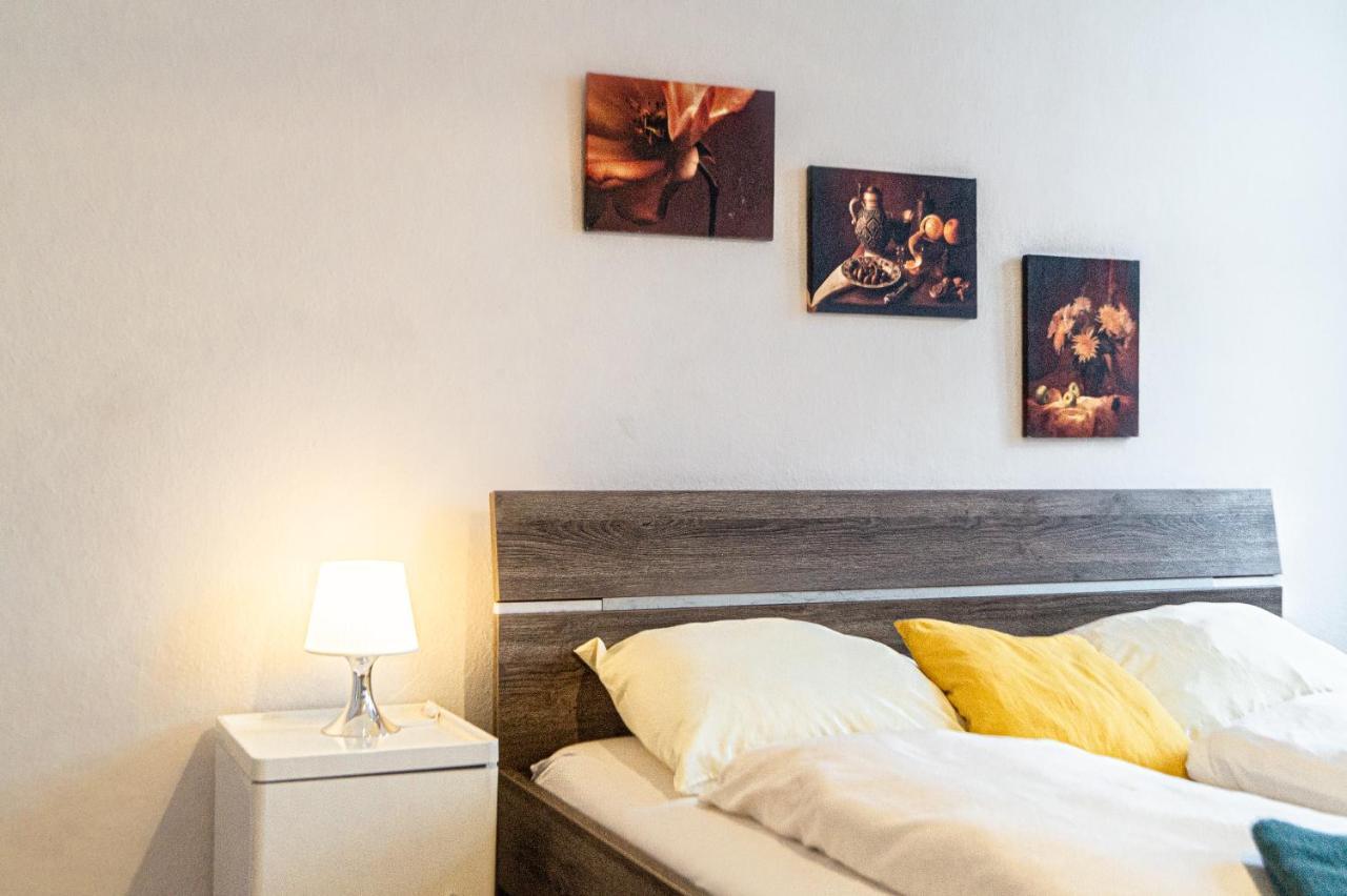 Comfy 2Br- Apartment Near Wiener Stadthalle Viena Exterior foto