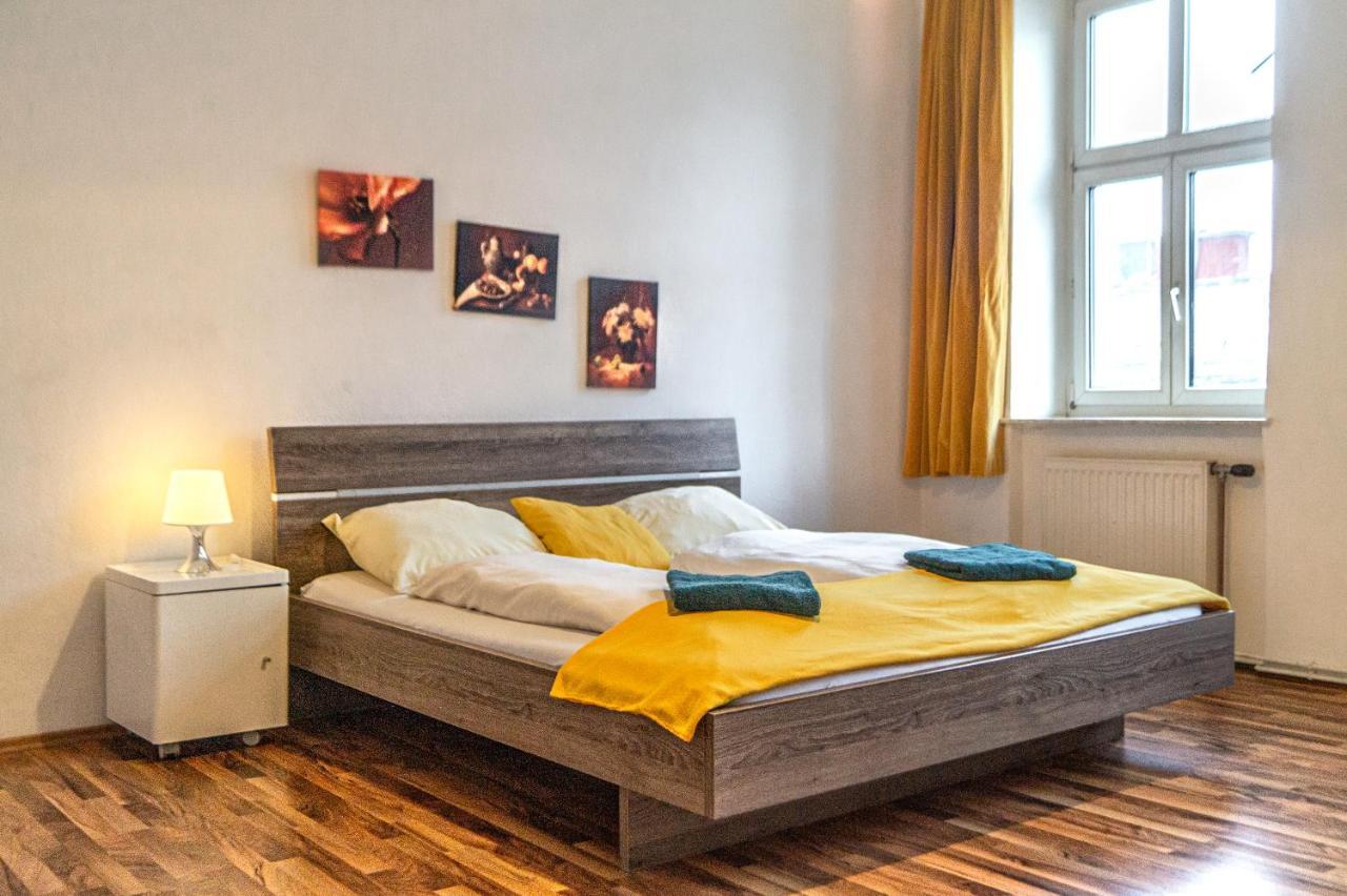 Comfy 2Br- Apartment Near Wiener Stadthalle Viena Exterior foto